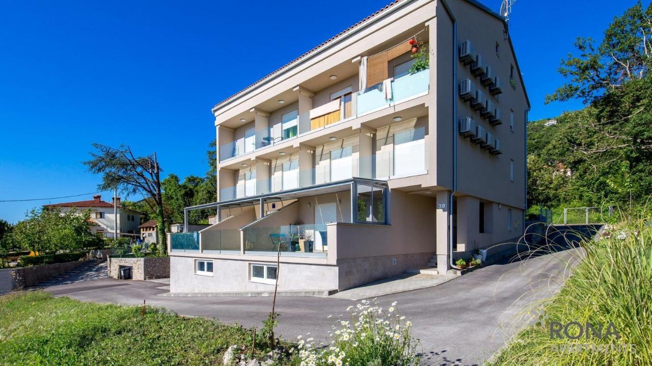 Rona Studio Apartment Tena Lovran Exteriör bild